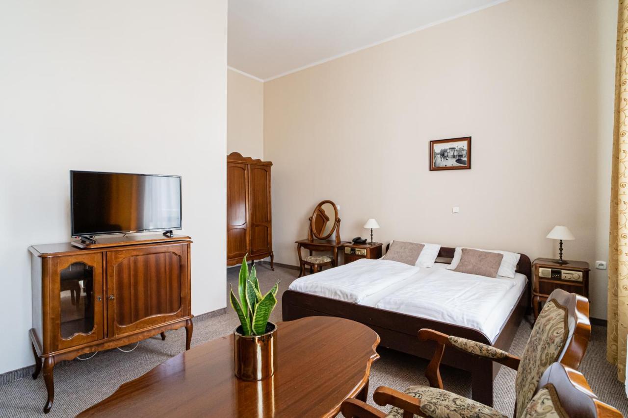 Hotel Polonia Torun Luaran gambar